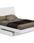 Four Piece White Solid and Manufactured Wood Bedroom Set With Mirror