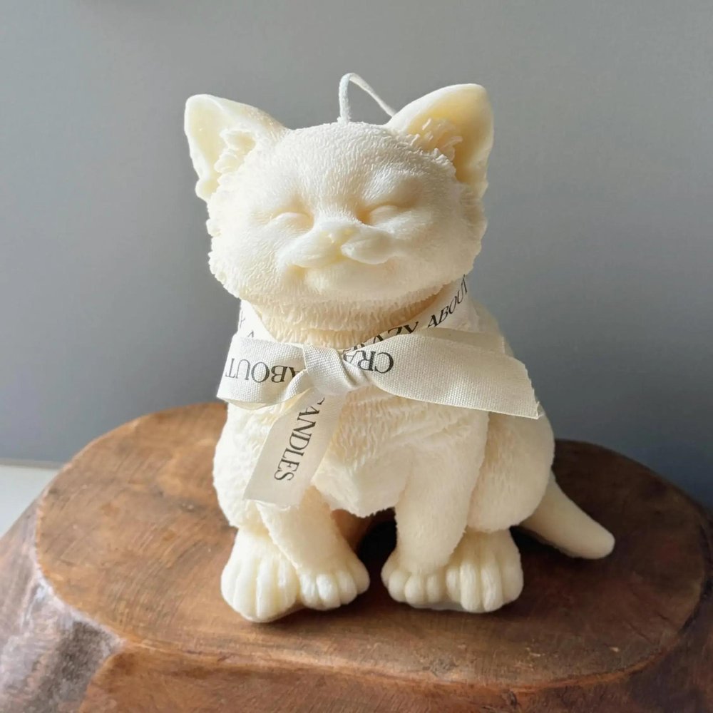 6" Ivory Vanilla Scented Dimensional Cat Candle Round Novelty