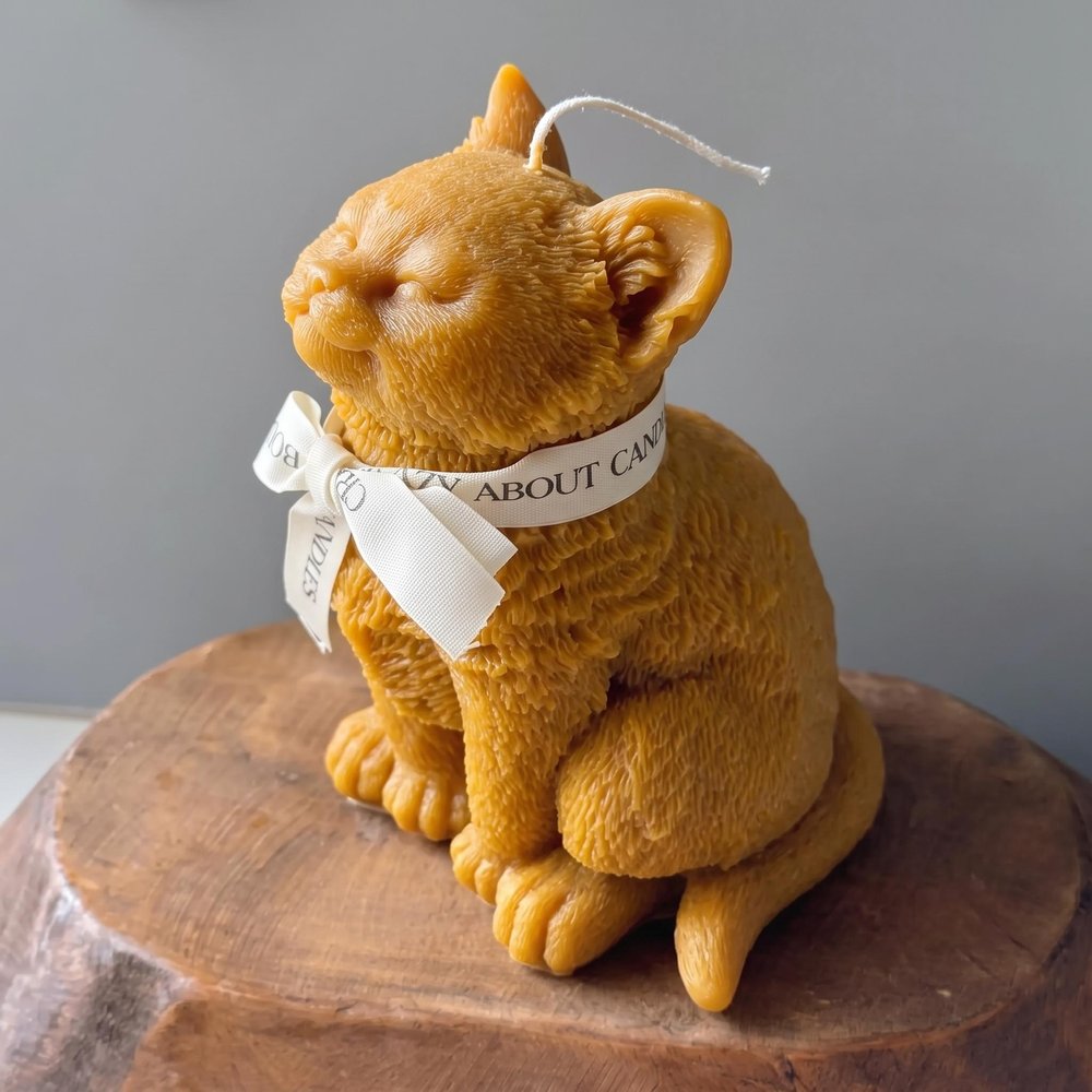 6" Brown Vanilla Scented Dimensional Cat Candle Round Novelty