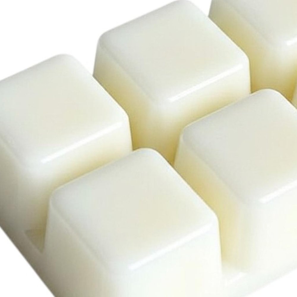 Set of Six Ivory Rose Petal Scented Soy Wax Melts