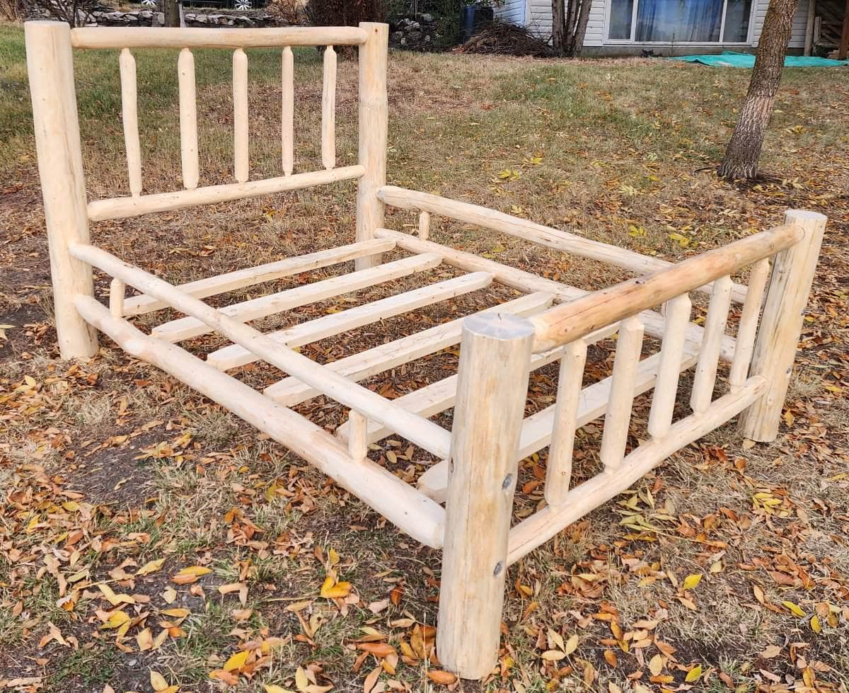 Canadian Log Furniture Traditional Solid Wood Log Cabin Bed Frame, image 2