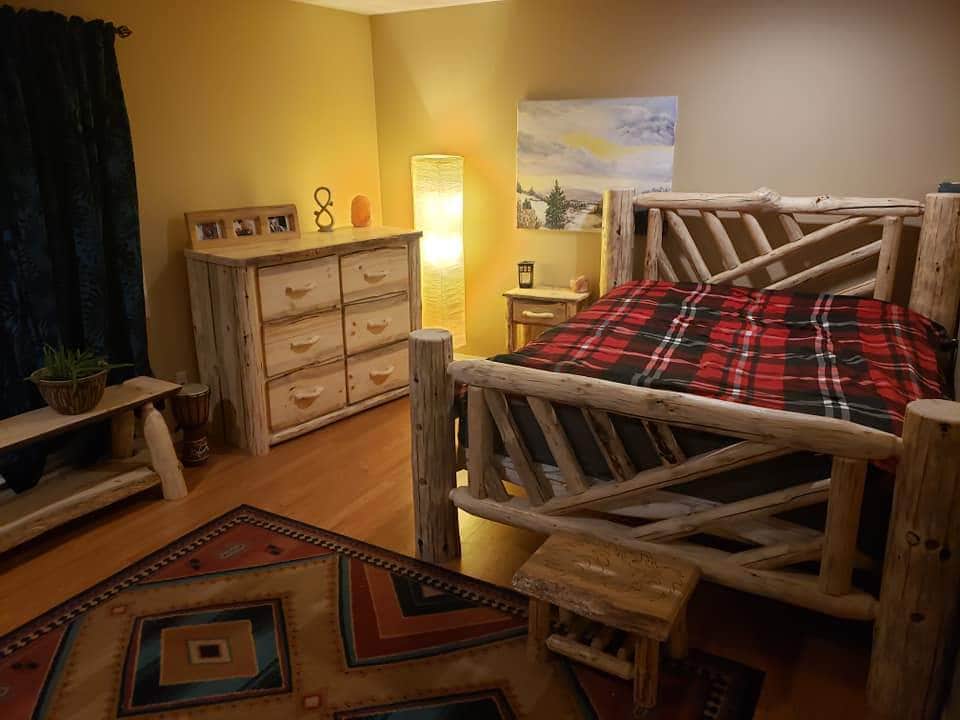 Canadian Log Furniture Yellowstone Solid Wood Log Cabin Bed Frame, image 3