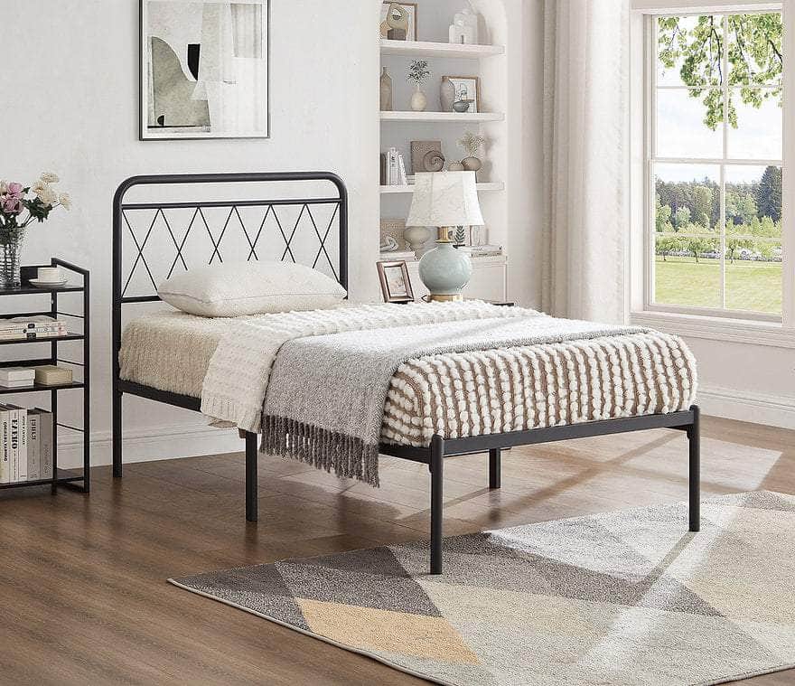 True Contemporary Lloydminster Black Metal Platform Bed, image 2